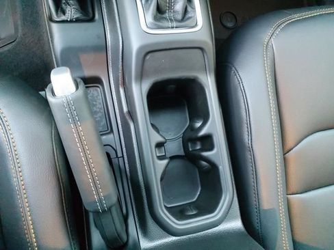 Used 2025 Jeep Wrangler Unlimited Sahara AWD/4WD image 12