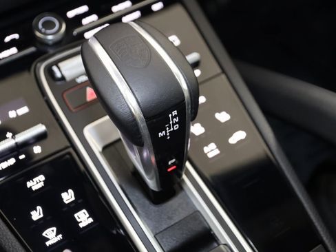 Used 2023 Porsche Cayenne Coupe image 7