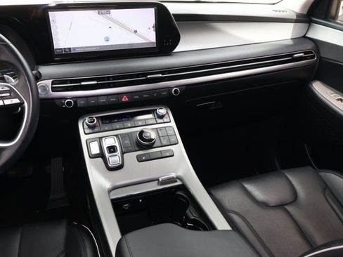 Used 2023 Hyundai Palisade SEL FWD image 11