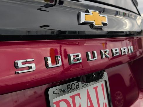 New 2026 Chevrolet Suburban Premier RWD image 10