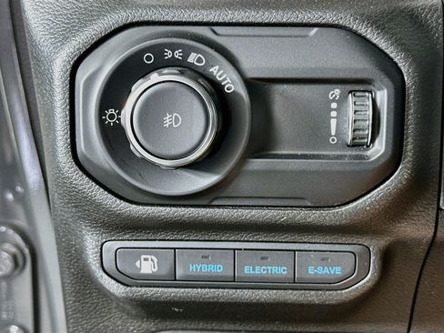 Used 2023 Jeep Wrangler Unlimited w/ Cold Weather Group AWD/4WD image 16
