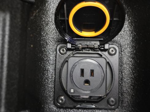 Used 2022 Chevrolet Silverado 2500 LT w/ Z71 Sport Edition image 30