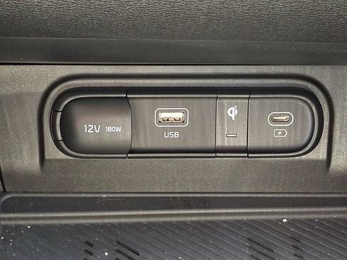 Certified 2025 Kia Sportage EX FWD image 23