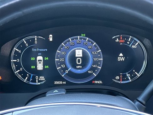 Used 2020 Cadillac Escalade Premium Luxury image 27