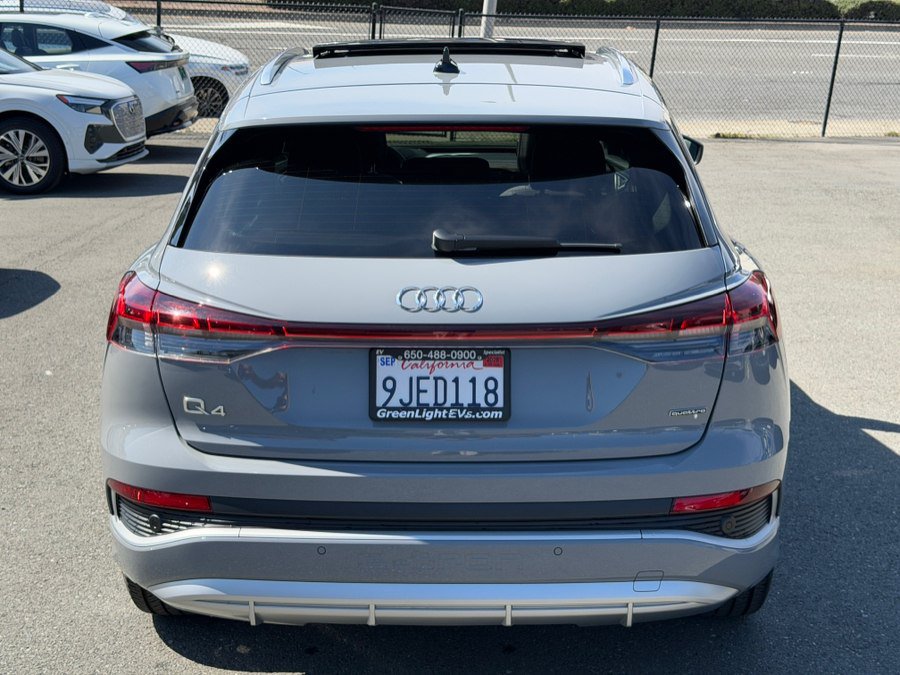 Used 2023 Audi Q4 e-tron Prestige AWD/4WD image 6