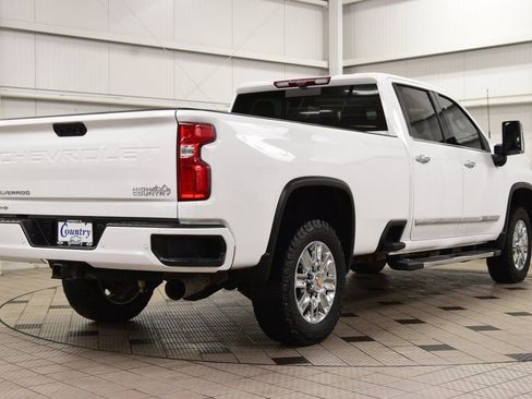 Used 2024 Chevrolet Silverado 3500 High Country w/ Technology Package AWD/4WD image 8
