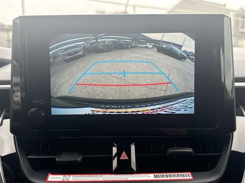 Used 2025 Toyota Corolla SE image 21