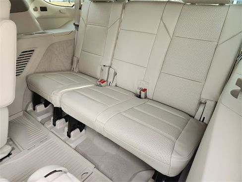 New 2026 Cadillac Escalade Platinum Sport w/ LPO, Floor Liner Package image 24
