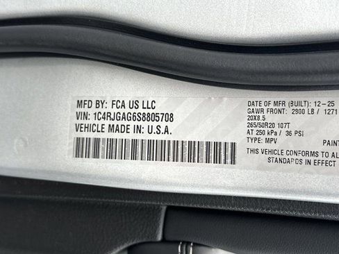 New 2025 Jeep Grand Cherokee Altitude image 35