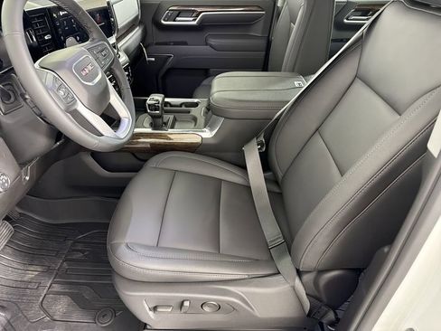 New 2026 GMC Sierra 1500 Elevation w/ Elevation Premium Package image 7