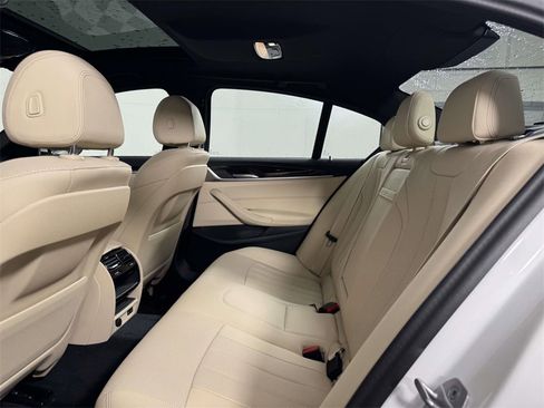 Used 2023 BMW 530i xDrive w/ Convenience Package image 32