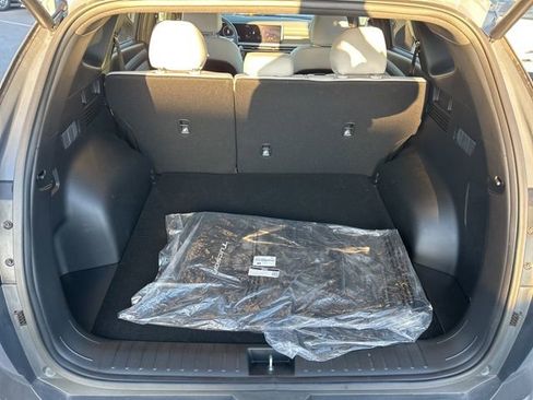 Used 2025 Hyundai Tucson Limited image 28