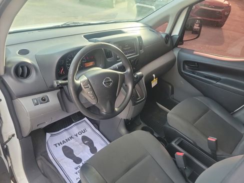 Used 2020 Nissan NV200 S FWD image 16