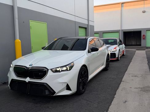 Used 2025 BMW M5 Touring w/ M Driver's Package image 14