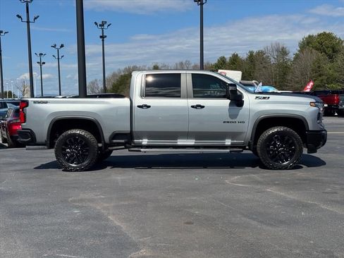 New 2026 Chevrolet Silverado 2500 LT w/ Trail Boss Package AWD/4WD image 2