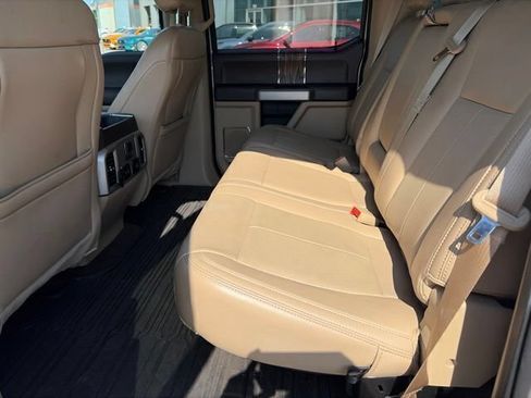 Used 2019 Ford F150 Lariat w/ Equipment Group 502A Luxury AWD/4WD image 10