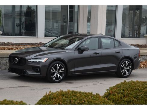 Certified 2023 Volvo S60 B5 Plus w/ Climate Package image 7