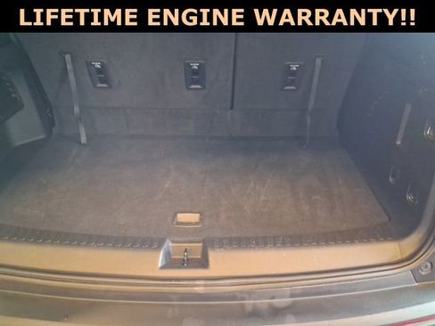 Used 2025 Chevrolet Traverse LT image 26