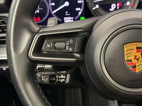 Used 2022 Porsche 911 Carrera RWD image 15
