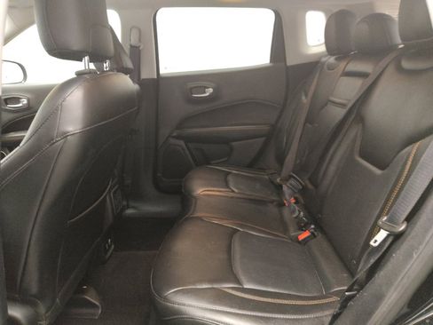 Used 2018 Jeep Compass Limited w/ Navigation Group image 18