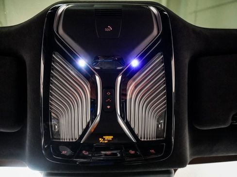 Used 2022 BMW M850i Gran Coupe xDrive image 32