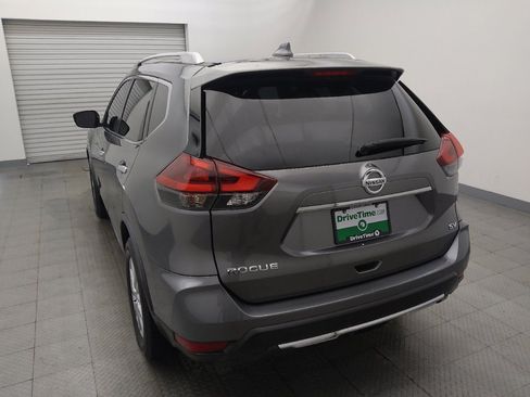 Used 2018 Nissan Rogue SV FWD image 6