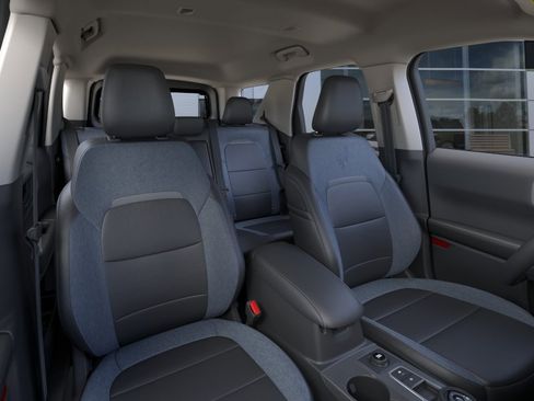 New 2025 Ford Bronco Sport Outer Banks w/ Outer Banks Tech Package+ AWD/4WD image 32