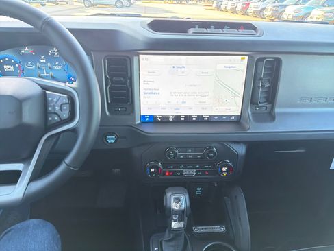 New 2025 Ford Bronco Big Bend w/ Black Diamond Package image 17