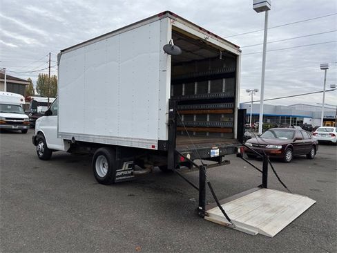 Used 2012 Chevrolet Express 3500 image 23