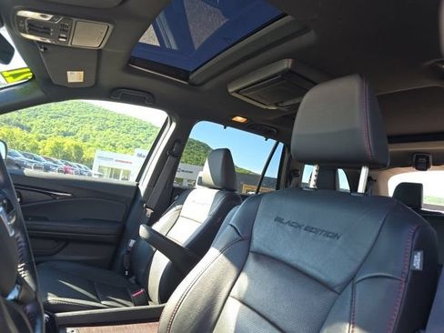 Used 2021 Honda Pilot Black Edition image 11