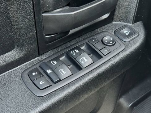 Used 2024 RAM 2500 Tradesman w/ Chrome Appearance Group AWD/4WD image 25