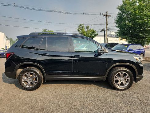 Certified 2024 Honda Passport TrailSport image 7