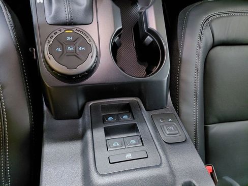 New 2025 Ford Bronco Outer Banks AWD/4WD image 20