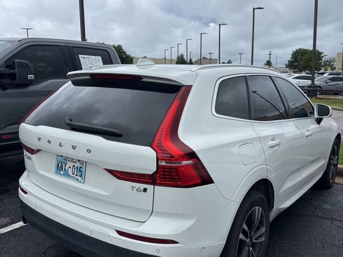 Used 2019 Volvo XC60 T6 Momentum w/ Premium Package AWD/4WD image 3