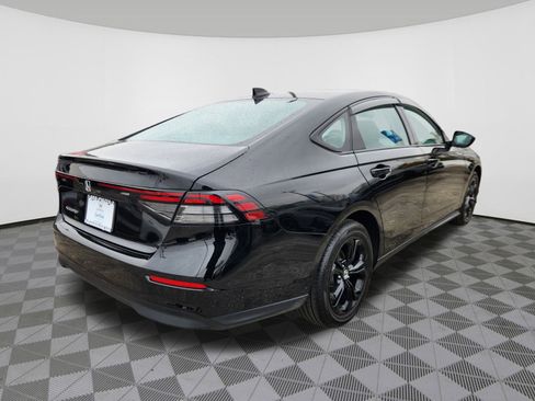 Certified 2025 Honda Accord SE image 4