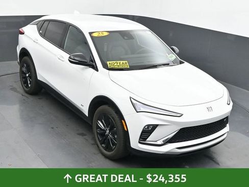 Used 2025 Buick Envista Sport Touring image 39