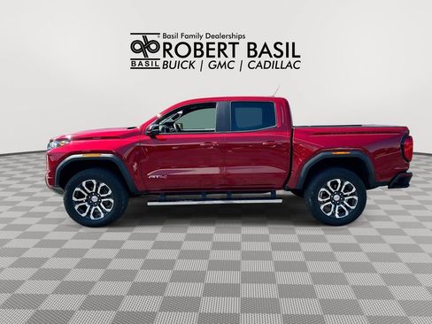 Used 2024 GMC Canyon AT4 w/ Technology Package AWD/4WD image 5