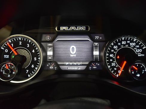 Used 2020 RAM 1500 Big Horn AWD/4WD image 24