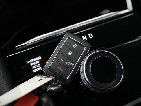 Used 2023 Jeep Grand Cherokee L Limited w/ Luxury Tech Group II image 65