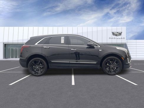 Certified 2024 Cadillac XT5 Premium Luxury image 9