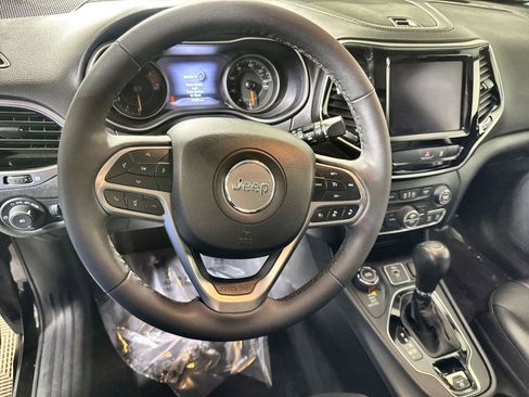 Used 2022 Jeep Cherokee Limited w/ Elite Package image 14