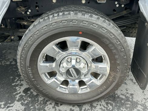 Certified 2024 Ford F350 Lariat image 12