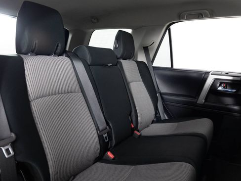 Used 2019 Toyota 4Runner SR5 AWD/4WD image 23