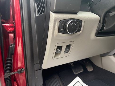 Used 2020 Ford F150 XLT w/ Equipment Group 302A Luxury image 19