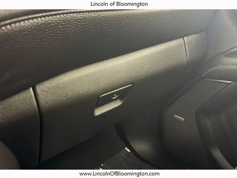 Used 2024 GMC Yukon Denali AWD/4WD image 76