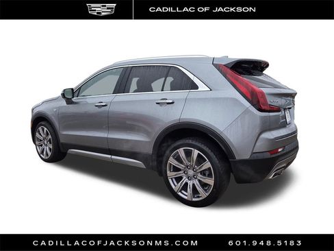 Certified 2023 Cadillac XT4 Premium Luxury image 4