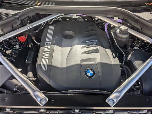 Used 2026 BMW X5 xDrive40i w/ Climate Comfort Package image 18