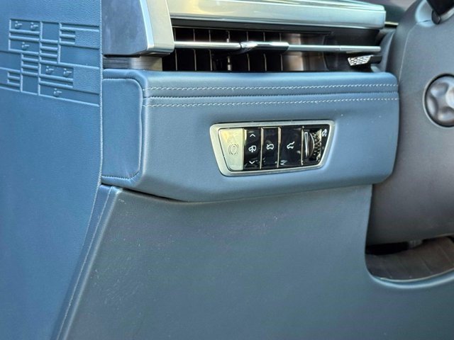 Certified 2025 Cadillac Escalade IQ Luxury 2 w/ LPO, Premium Carpet Package AWD/4WD image 11