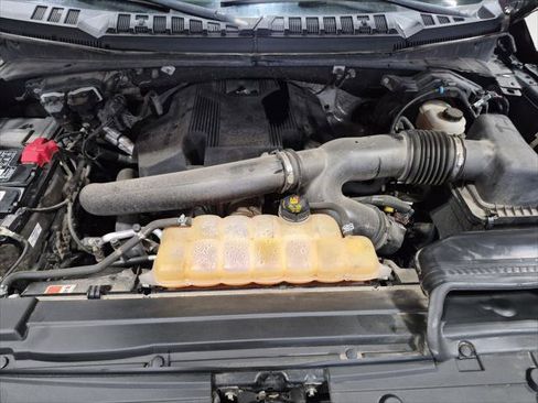 Used 2019 Ford F150 Lariat w/ Equipment Group 502A Luxury image 20