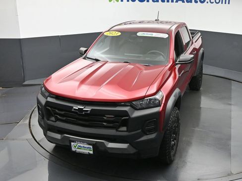 Used 2023 Chevrolet Colorado Trail Boss image 25
